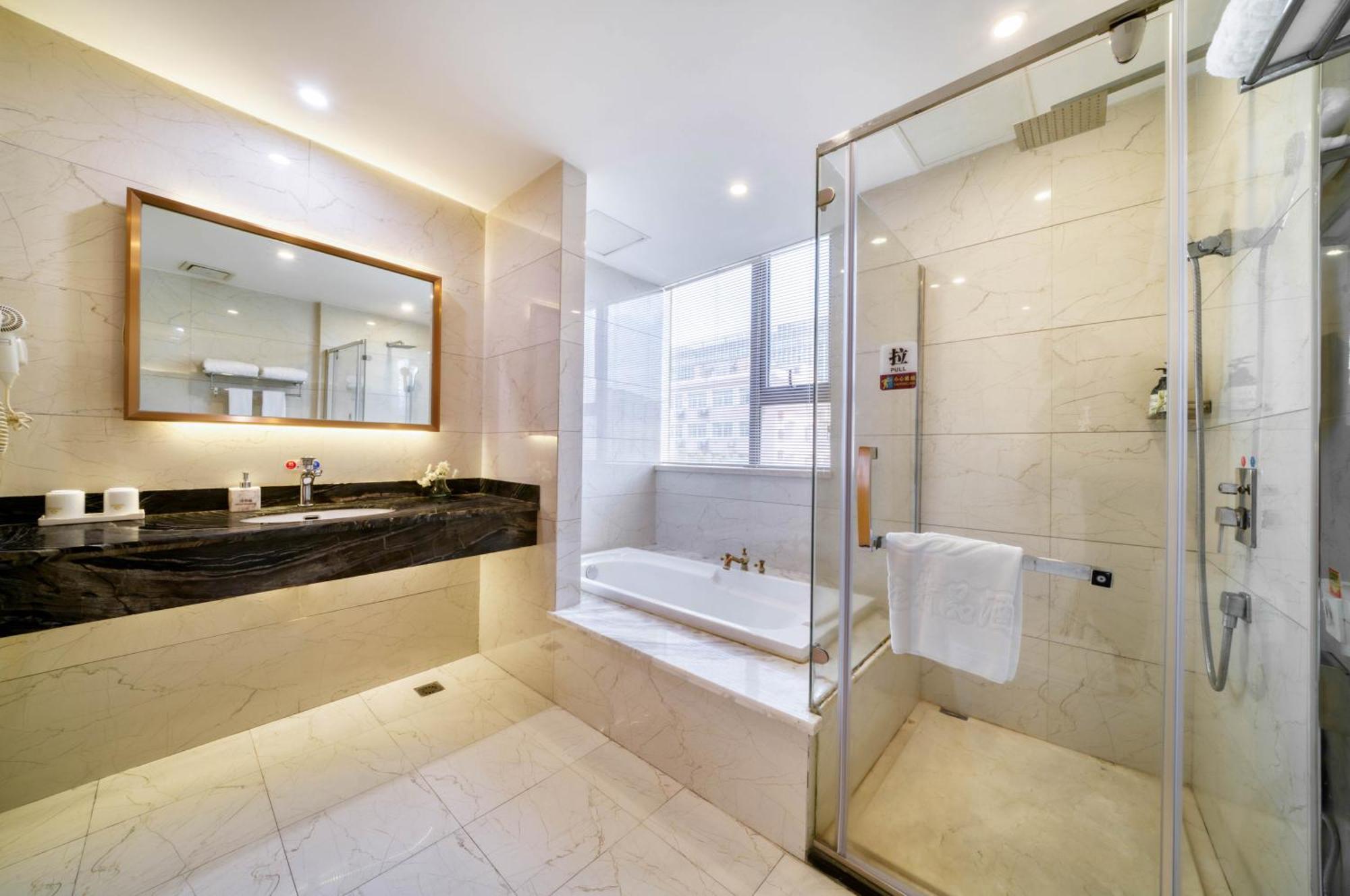 Hendra Hotel - Wenzhou Longwan International Airport Yongzhong Metro Station Branch Esterno foto